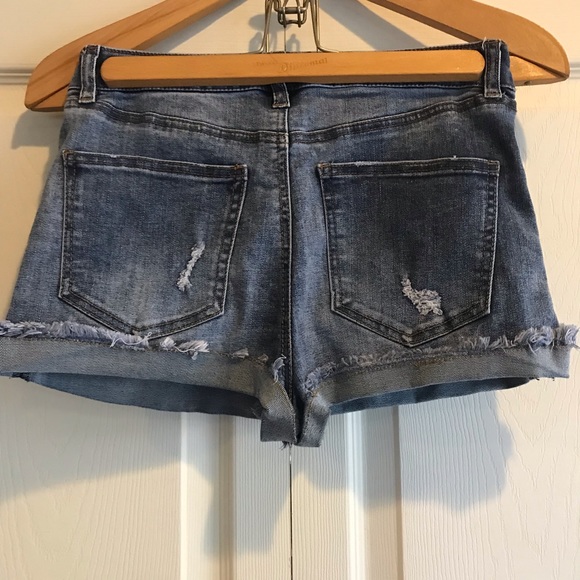 High Wasted Refuge Shorts - Picture 6 of 8